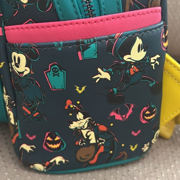 Disney Parks Loungefly Halloween glow in the dark backpack NWOT - Picture 8 of 8